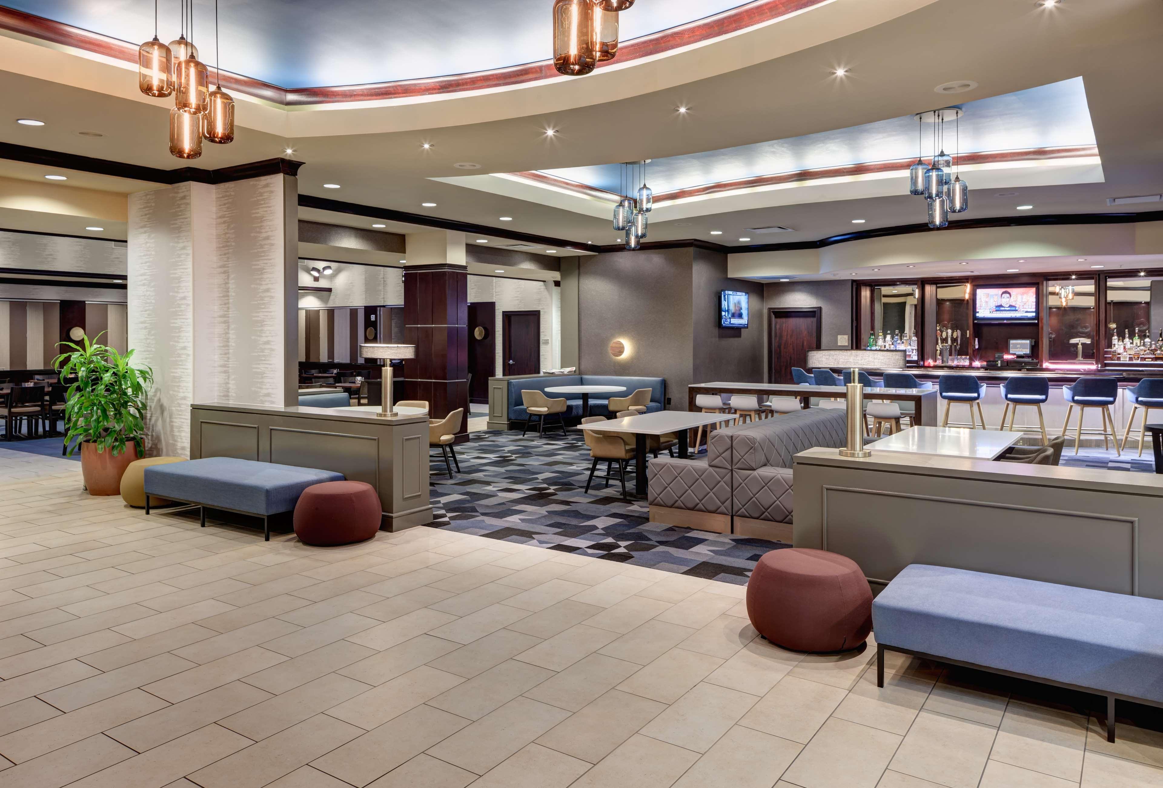 Embassy Suites Tampa - Brandon Heartland Exterior foto